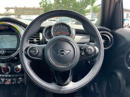 Mini Hatch COOPER 19
