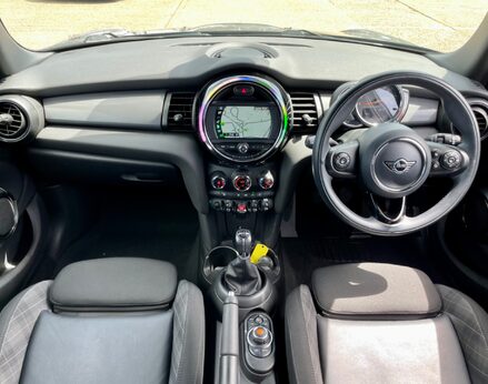 Mini Hatch COOPER 2