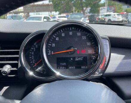 Mini Hatch COOPER 20