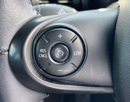 Mini Hatch COOPER 47
