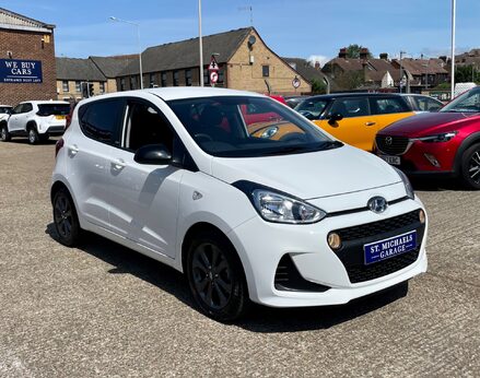 Hyundai i10 PLAY 4