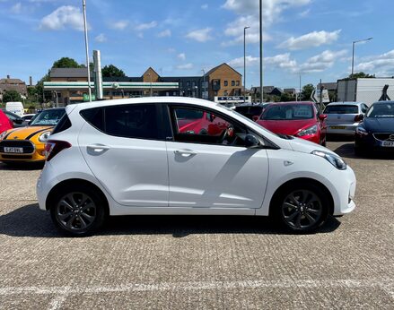 Hyundai i10 PLAY 10