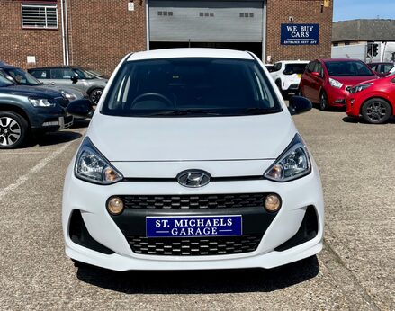 Hyundai i10 PLAY 5