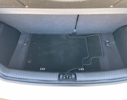 Hyundai i10 PLAY 51