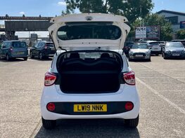 Hyundai i10 PLAY 50