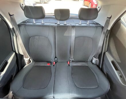 Hyundai i10 PLAY 48