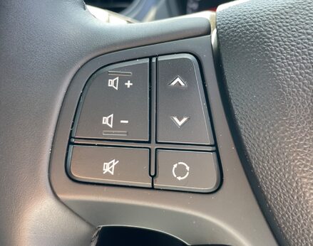 Hyundai i10 PLAY 37