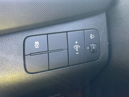 Hyundai i10 PLAY 43