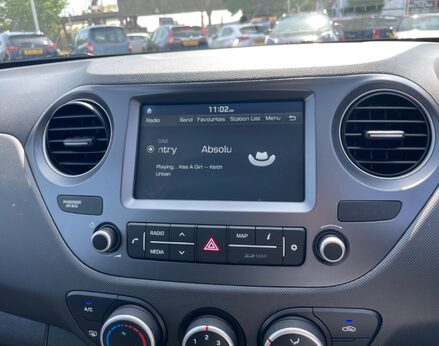 Hyundai i10 PLAY 25