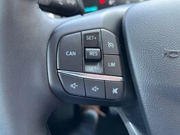 Ford Focus TITANIUM MHEV 48
