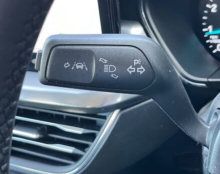 Ford Focus TITANIUM MHEV 50