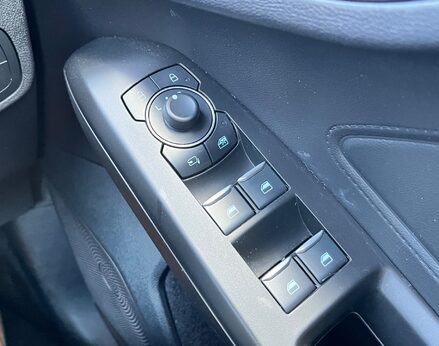Ford Focus TITANIUM MHEV 53