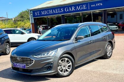 Ford Focus TITANIUM MHEV