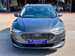 Ford Focus TITANIUM MHEV 5