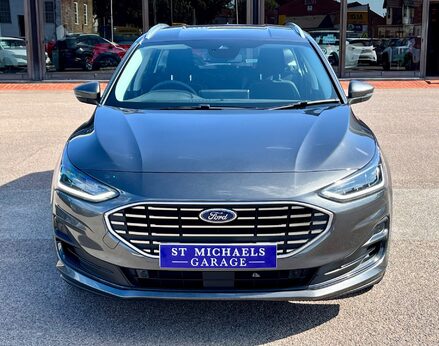 Ford Focus TITANIUM MHEV 5