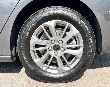 Ford Focus TITANIUM MHEV 14