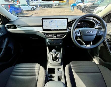 Ford Focus TITANIUM MHEV 2