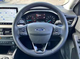 Ford Focus TITANIUM MHEV 20