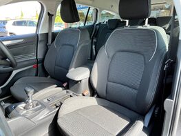 Ford Focus TITANIUM MHEV 55