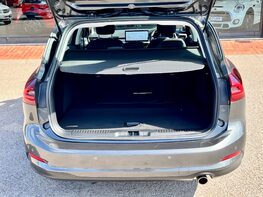 Ford Focus TITANIUM MHEV 58