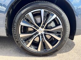 Volvo XC60 B5 ULTIMATE AWD MHEV 14