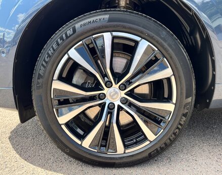 Volvo XC60 B5 ULTIMATE AWD MHEV 15