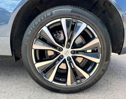 Volvo XC60 B5 ULTIMATE AWD MHEV 16