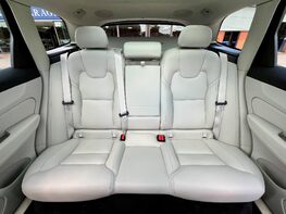 Volvo XC60 B5 ULTIMATE AWD MHEV 59