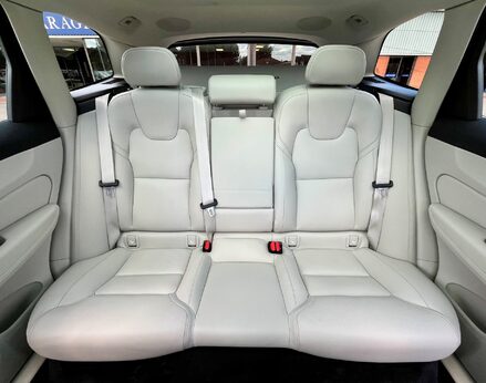 Volvo XC60 B5 ULTIMATE AWD MHEV 59