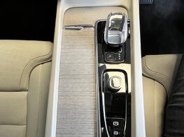 Volvo XC60 B5 ULTIMATE AWD MHEV 46