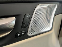 Volvo XC60 B5 ULTIMATE AWD MHEV 55