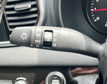 Kia Sportage PLATINUM EDITION ISG 54