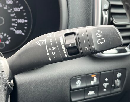 Kia Sportage PLATINUM EDITION ISG 55