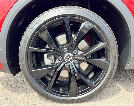 Volkswagen T-Roc R-LINE TSI DSG 13