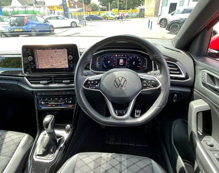 Volkswagen T-Roc R-LINE TSI DSG 18
