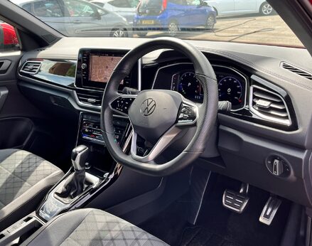 Volkswagen T-Roc R-LINE TSI DSG 17