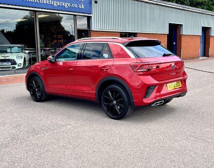 Volkswagen T-Roc R-LINE TSI DSG 9