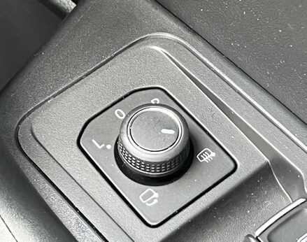 Volkswagen T-Roc R-LINE TSI DSG 60
