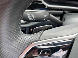 Volkswagen T-Roc R-LINE TSI DSG 55