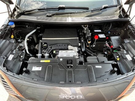 Peugeot 3008 PURETECH S/S ALLURE PREMIUM PLUS