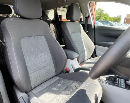 Hyundai BAYON T-GDI ULTIMATE DCT MHEV 61