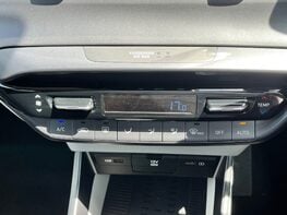 Hyundai BAYON T-GDI ULTIMATE DCT MHEV 49