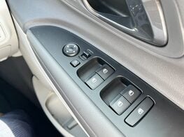 Hyundai BAYON T-GDI ULTIMATE DCT MHEV 60