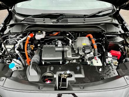 Honda HR-V I-MMD ELEGANCE