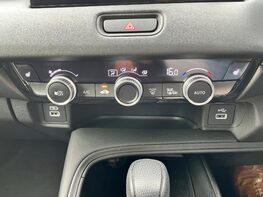 Honda HR-V I-MMD ELEGANCE 49