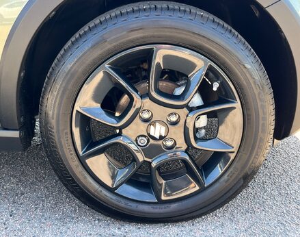 Suzuki Ignis SZ5 DUALJET MHEV 14