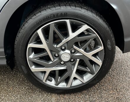 Hyundai KONA GDI PREMIUM SE 14