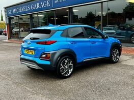 Hyundai KONA GDI PREMIUM SE 8