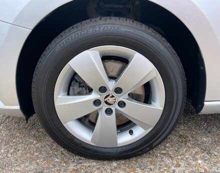 Skoda Fabia SE TSI DSG 15