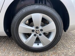 Skoda Fabia SE TSI DSG 16